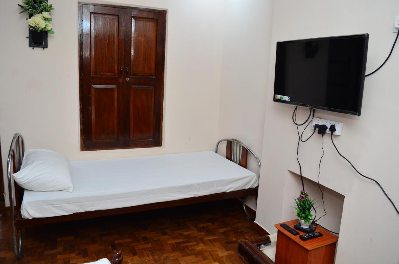 Hillington Cottage Кодайканал Екстериор снимка